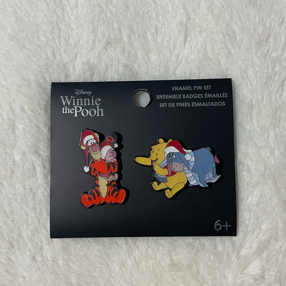 Winnie the Pooh Enamel Pin Set - Picture 1 of 2